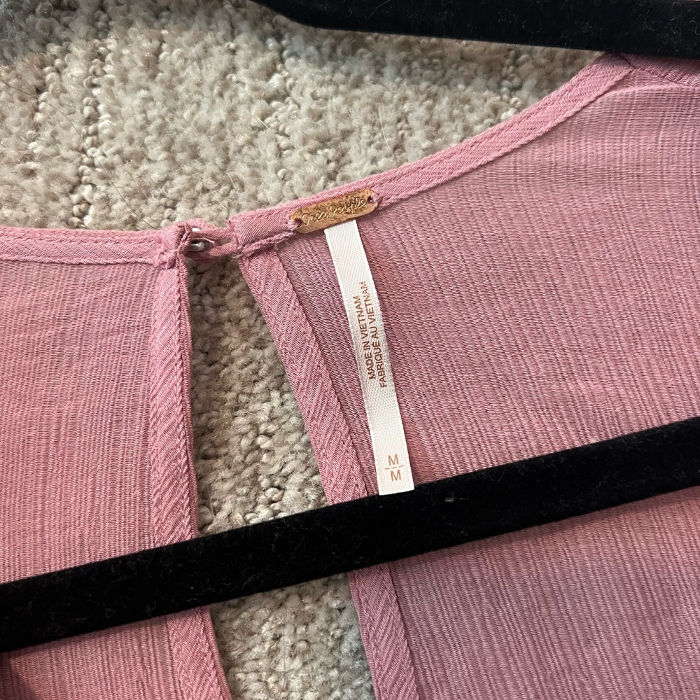 Free People Pink Ruffled Women's Top - Picture 6 of 6